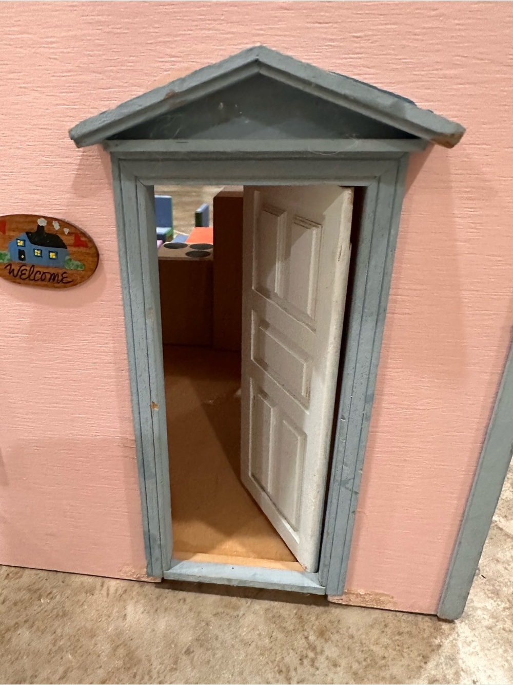 Hand Made Doll House with furniture-Made in New England! - Picture 5 of 10